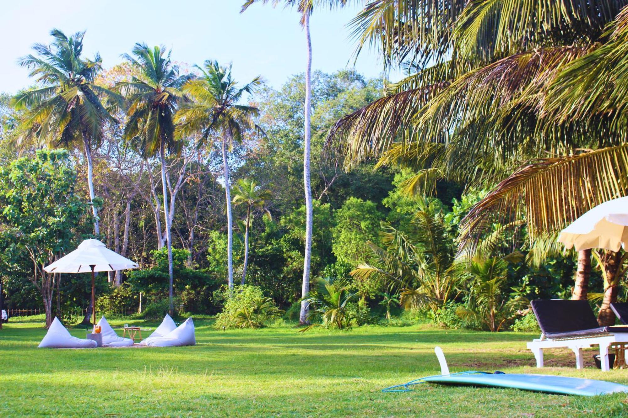 Calma - Surf, Yoga & Coffee On A Private Beach Dikwella Kültér fotó