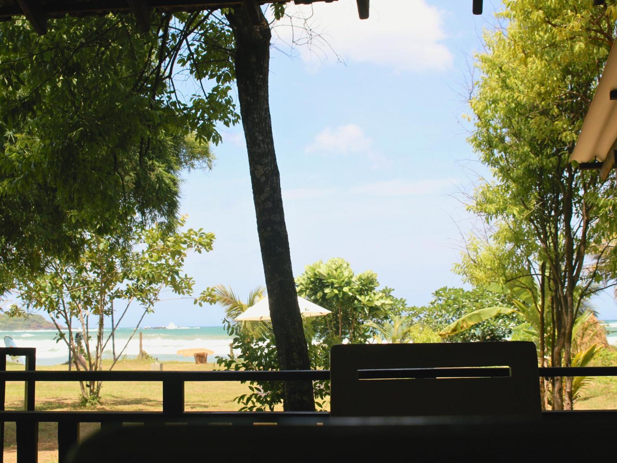 Calma - Surf, Yoga & Coffee On A Private Beach Dikwella Kültér fotó