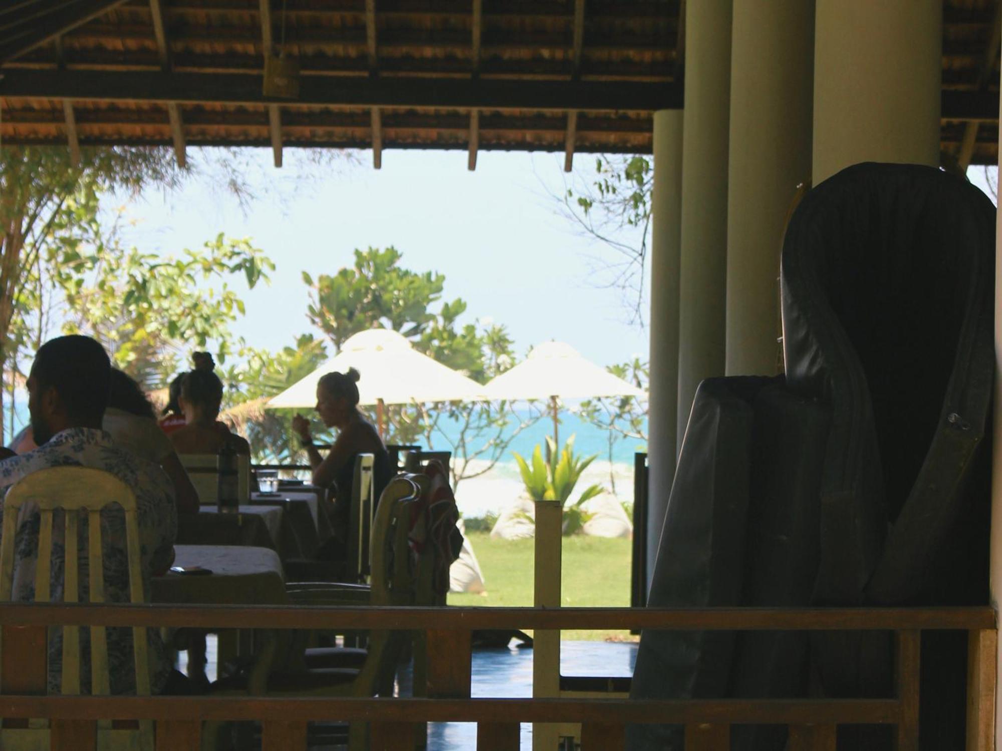 Calma - Surf, Yoga & Coffee On A Private Beach Dikwella Kültér fotó